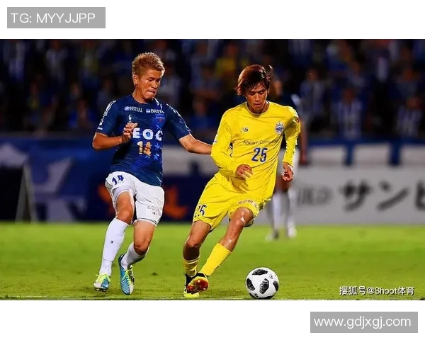 鹿岛鹿角迎战山形山神展现足球激情与团队精神的巅峰对决